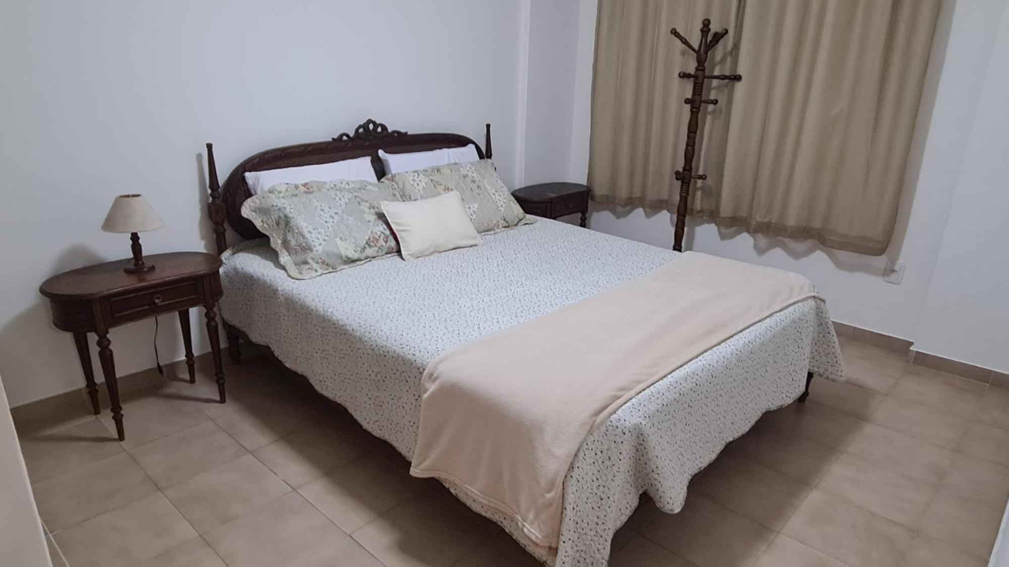 Apartamento Av Brasil 100m Do Shopping E Garagem Privativa